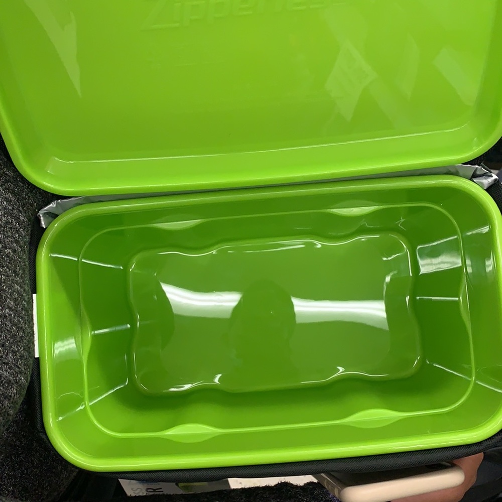 Zipperless cooler - Picture 3 of 3